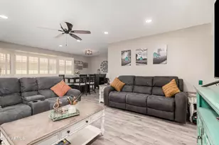 10605 W Roundelay Cir, Sun City, AZ 85351 - Photo 13