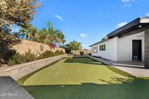 2366 E Becker Ln, Phoenix, AZ 85028 - Photo 23