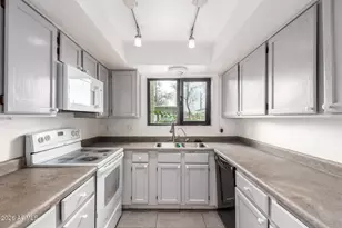 2315 W Union Hills Dr, Phoenix, AZ 85027 - Photo 3