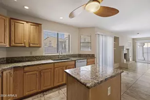 1313 E Wildwood Dr, Phoenix, AZ 85048 - Photo 5