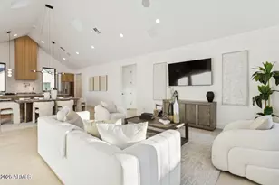 6330 N 10th Dr, Phoenix, AZ 85013 - Photo 9