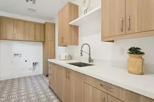 6330 N 10th Dr, Phoenix, AZ 85013 - Photo 33