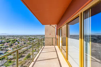 4750 N Central Avenue #J17, Phoenix, AZ 85012 - Photo 19