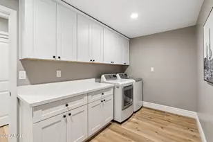 5339 E Osborn Rd, Phoenix, AZ 85018 - Photo 27