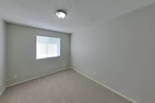 6431 W Hatcher Rd, Glendale, AZ 85302 - Photo 9