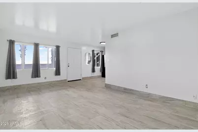 2925 N 38th Street #2, Phoenix, AZ 85018 - Photo 7