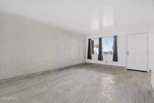 2925 N 38th St, Phoenix, AZ 85018 - Photo 15