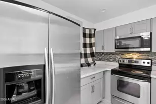 2925 N 38th St, Phoenix, AZ 85018 - Photo 3