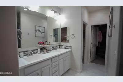10052 W Foothill Drive, Peoria, AZ 85383 - Photo 17