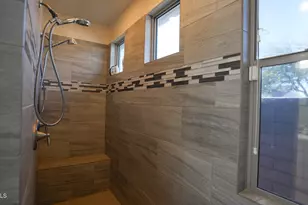 10052 W Foothill Dr, Peoria, AZ 85383 - Photo 27