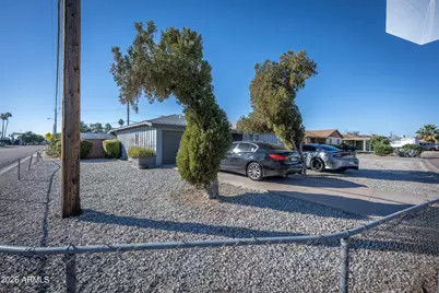 2101 W Glenn Drive, Phoenix, AZ 85021 - Photo 11