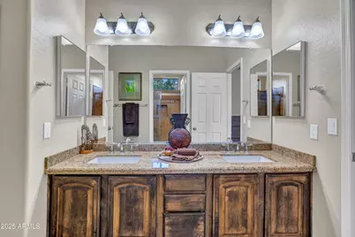 10655 E Acacia Drive, Scottsdale, AZ 85255 - Photo 11