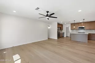 3124 E Dahlia Dr, Phoenix, AZ 85032 - Photo 9