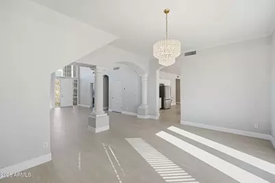 1425 W Commerce Avenue, Gilbert, AZ 85233 - Photo 7