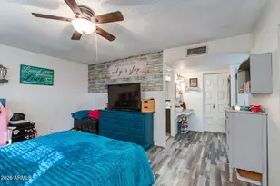 5025 W Frier Dr, Glendale, AZ 85301 - Photo 13