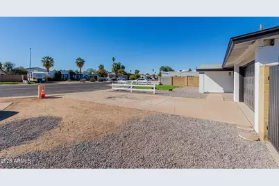 10629 N 45th Drive, Glendale, AZ 85304 - Photo 7