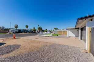 10629 N 45th Dr, Glendale, AZ 85304 - Photo 7