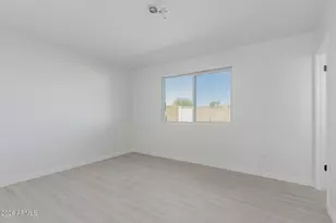 10629 N 45th Dr, Glendale, AZ 85304 - Photo 31