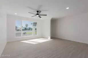 10629 N 45th Dr, Glendale, AZ 85304 - Photo 11