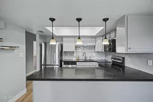 1920 E Maryland Ave, Phoenix, AZ 85016 - Photo 7