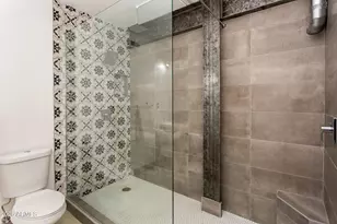 353 E Thomas Rd, Phoenix, AZ 85012 - Photo 7