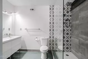 353 E Thomas Rd, Phoenix, AZ 85012 - Photo 49