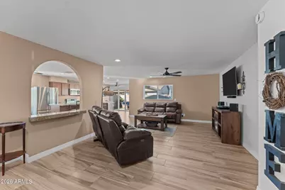 4308 W Yorkshire Drive, Glendale, AZ 85308 - Photo 17