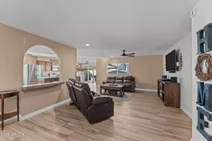 4308 W Yorkshire Dr, Glendale, AZ 85308 - Photo 17