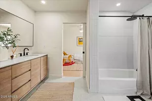 4035 E McDonald Dr, Phoenix, AZ 85018 - Photo 39