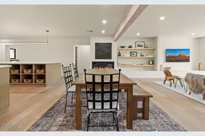 4035 E McDonald Drive, Phoenix, AZ 85018 - Photo 13