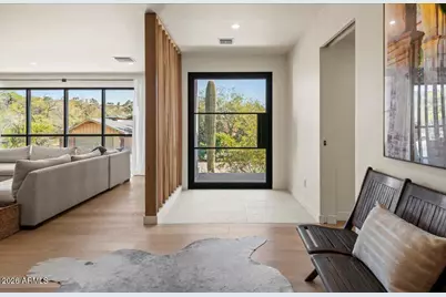 4035 E McDonald Drive, Phoenix, AZ 85018 - Photo 5