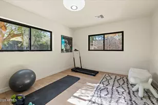 4035 E McDonald Dr, Phoenix, AZ 85018 - Photo 41