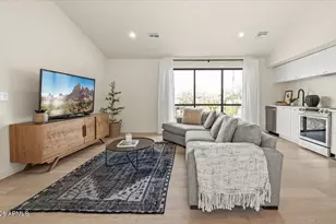 4035 E McDonald Dr, Phoenix, AZ 85018 - Photo 49