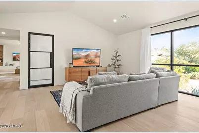 4035 E McDonald Drive, Phoenix, AZ 85018 - Photo 47