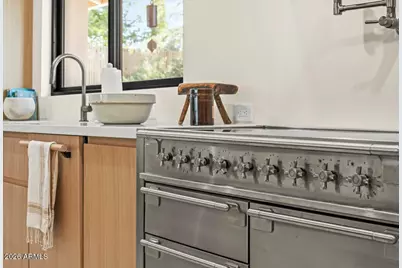 4035 E McDonald Drive, Phoenix, AZ 85018 - Photo 17