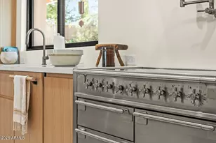 4035 E McDonald Dr, Phoenix, AZ 85018 - Photo 17