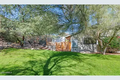 4035 E McDonald Drive, Phoenix, AZ 85018 - Photo 61