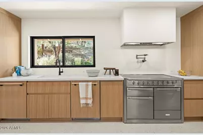 4035 E McDonald Drive, Phoenix, AZ 85018 - Photo 19