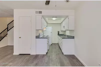 286 W Palomino Drive #15, Chandler, AZ 85225 - Photo 5