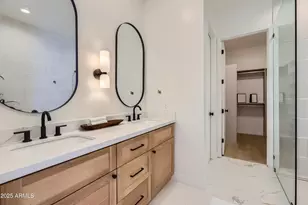 8270 N Hayden Rd, Scottsdale, AZ 85258 - Photo 15