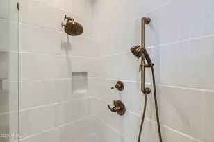 8270 N Hayden Rd, Scottsdale, AZ 85258 - Photo 17