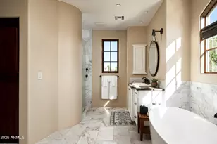 5807 E Orange Blossom Ln, Phoenix, AZ 85018 - Photo 23