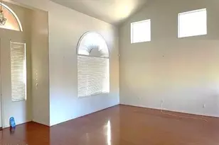 4230 E Redwood Ln, Phoenix, AZ 85048 - Photo 5