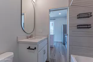 1110 S Montezuma Ave, Phoenix, AZ 85003 - Photo 9