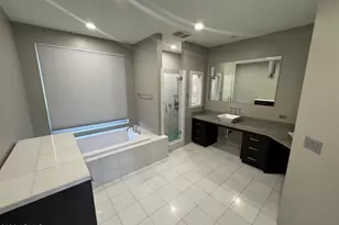 4302 E St Joseph Way, Phoenix, AZ 85018 - Photo 23