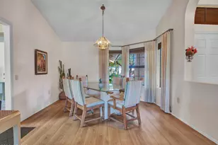 13714 W Greenview Dr, Sun City West, AZ 85375 - Photo 11