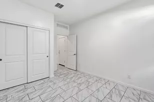 6762 W Encinas Ln Ln, Phoenix, AZ 85043 - Photo 13