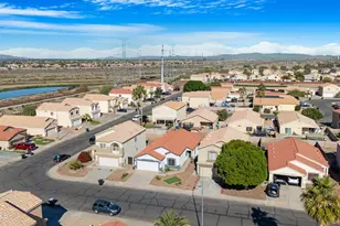 12018 W Almeria Rd, Avondale, AZ 85392 - Photo 35