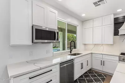 7329 E Tailfeather Drive, Scottsdale, AZ 85255 - Photo 13