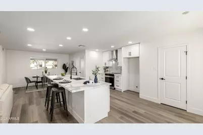 5032 N 78th Street, Scottsdale, AZ 85250 - Photo 9